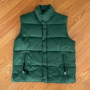 Old Navy Men’s Puffer Vest size Large